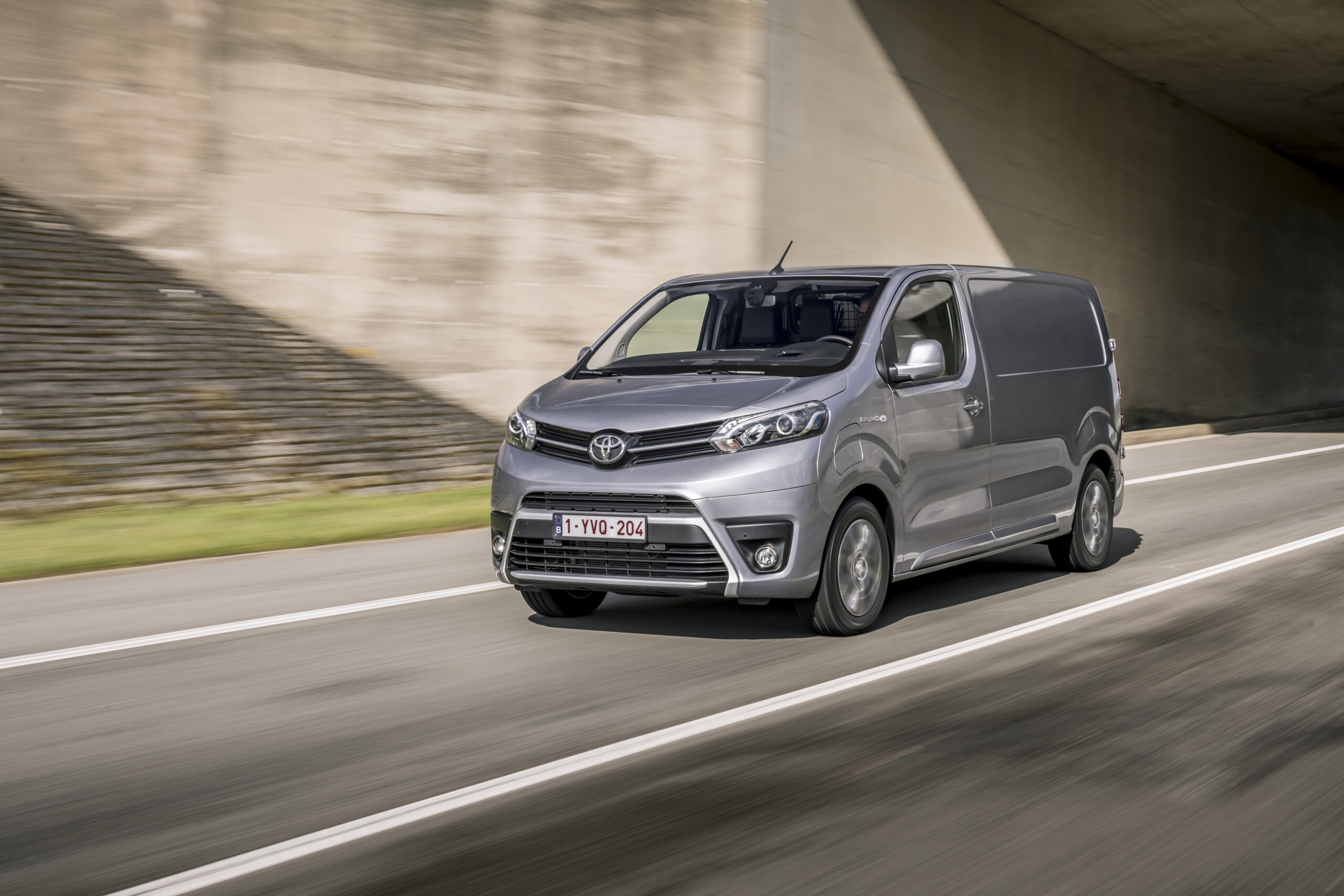 Toyota Proace Electric Furbon Compact 50 kWh 136 KM