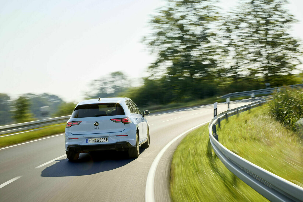 Volkswagen Golf Plug-In-Hybrid Style