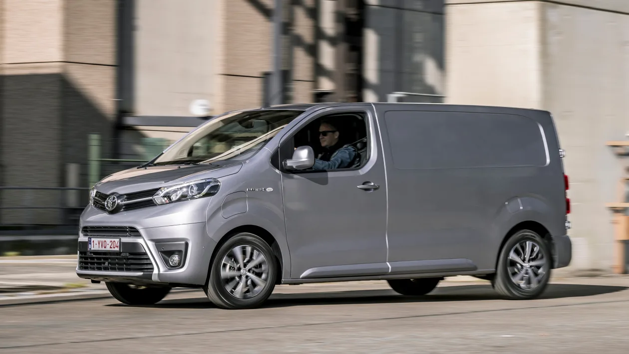 Toyota Proace Electric Furgon Long 50 kWh 136 KM