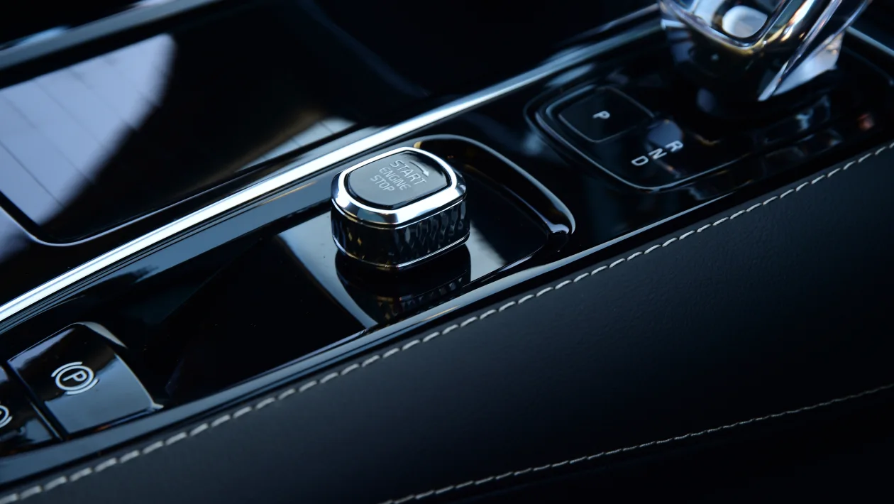Volvo V60 Recharge PHEV T6