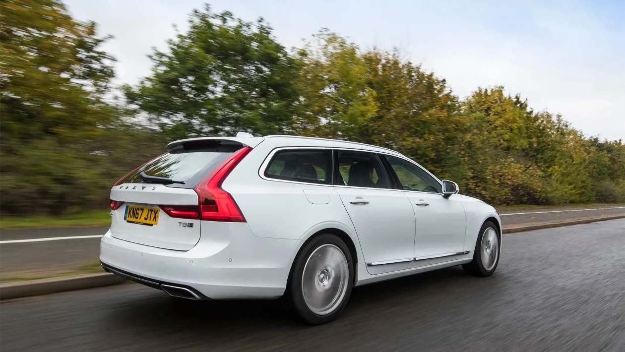 Volvo V90 Recharge PHEV T6